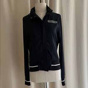 Rare! Peloton x Shape windbreaker size Small in NWOT condition!